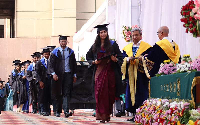 IIM Udaipur awards MBA Degrees to 398 students at its 11th Annual Convocation