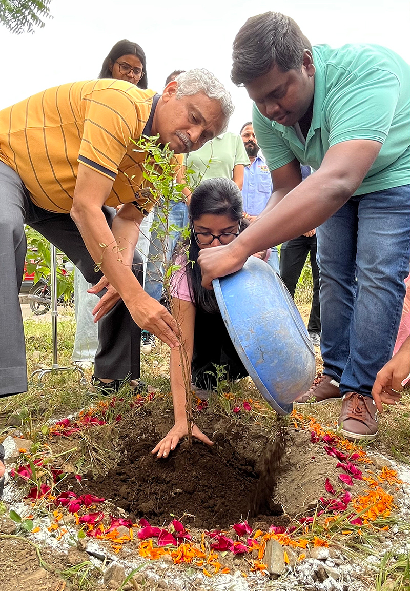 IIM Udaipur Commemorates Teachers Day with a Green Gesture: Plantation and Tree Adoption Drive