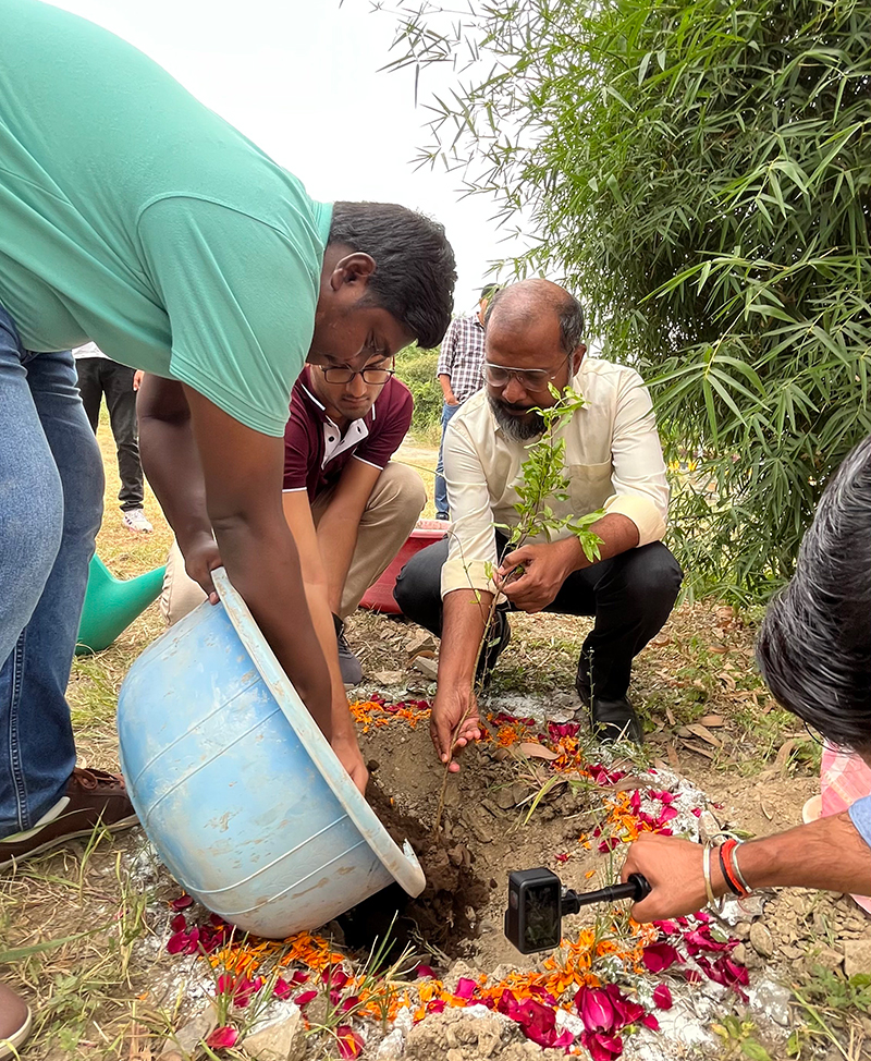 IIM Udaipur Commemorates Teachers Day with a Green Gesture: Plantation and Tree Adoption Drive