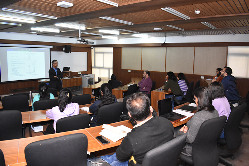 IIM Udaipur hosts Prof. Vikas Agarwal for a talk on The Real Effect of Sociopolitical Racial/Ethnic Animus: Mutual Fund Manager Performance During AAPI Hate