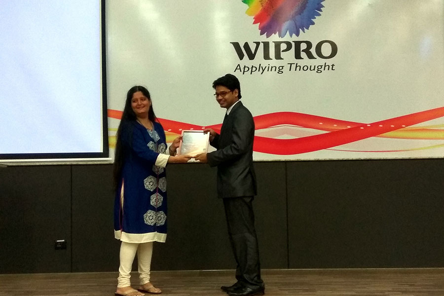 IIMU student was top intern at his Business Unit at Wipro
