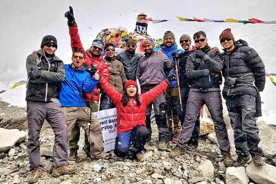 IIMU students reach the top of the world